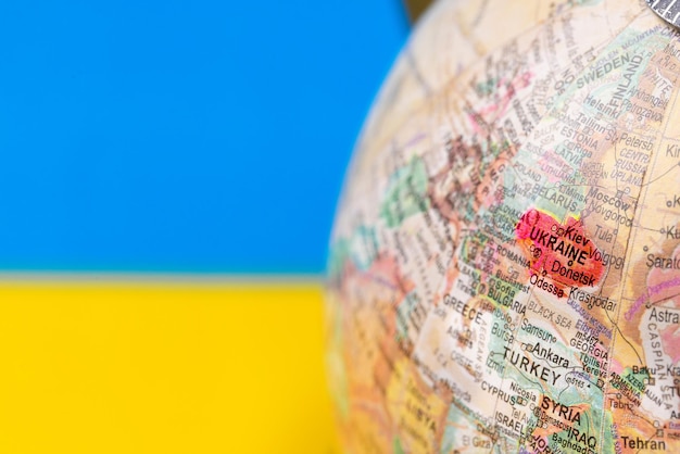 Territorio de Ucrania marcado con color rojo en el mapa Detener la guerra