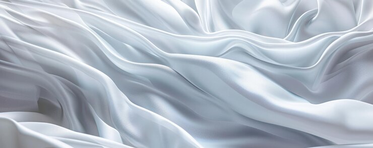 Foto tesouro de seda branca com dobras suaves e textura suave abstrato close-up conceito de material de luxo