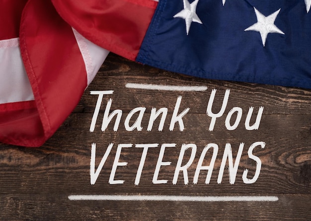 Foto text danke veteranen und amerikanische flaggenhintergrund der amerikanischen flagge