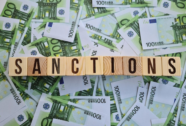Texto de sanción sobre cubos en billetes en euros Sanciones económicas de la UE