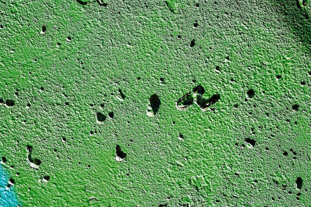 Textur der alten schmutzigen rissigen mehrfarbigen Wand. Brauner abstrakter Hintergrund im Schmutzstil.