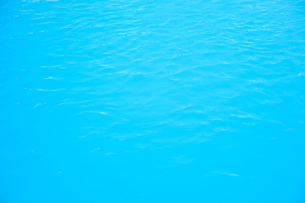 Textur von blauem und klarem Wasser, Swimmingpool-Hintergrund