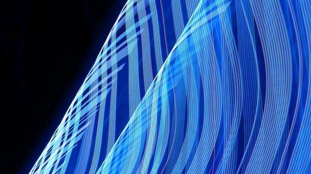Textura de capas azules sobre el fondo negro.