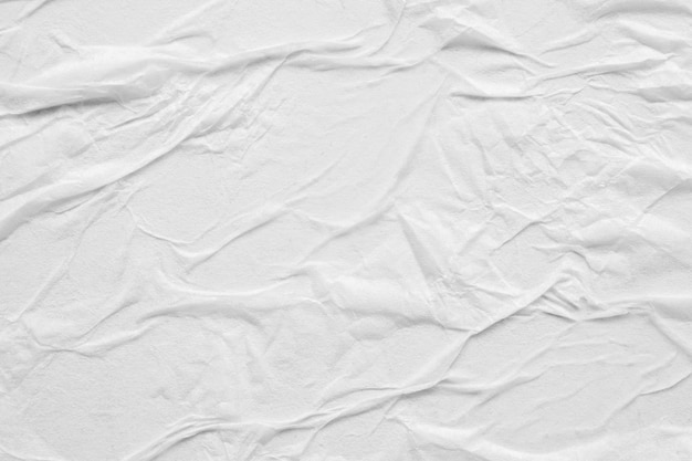 Textura de cartel de papel arrugado y arrugado blanco en blanco