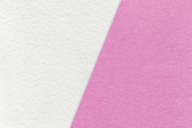 Textura de fundo de papel branco e lilás metade duas cores macro Vintage denso kraft papelão roxo