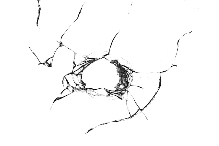 Foto textura de vidro quebrado sobre um fundo transparente