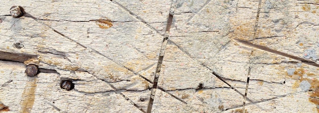 Textura de madera vieja, fondo de madera antigua con una bandera de estructura vintage