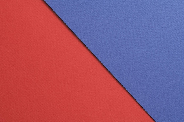 Textura de papel de fondo de papel kraft rugoso colores azul rojo Mockup con espacio de copia para texto