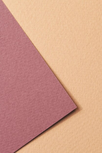 Textura de papel de fondo de papel kraft rugoso colores beige burdeos Mockup con espacio de copia para texto