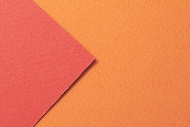 Textura de papel de fondo de papel kraft rugoso colores rojo anaranjado Mockup con espacio de copia para texto