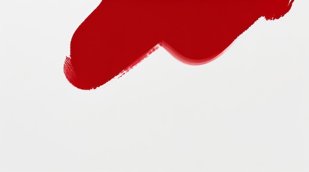 Textura de pintura roja rubí de elegancia minimalista sobre lienzo blanco