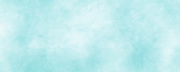 Textura suave de aquarela azul com padrão de gradiente nublado em fundo de papel branco