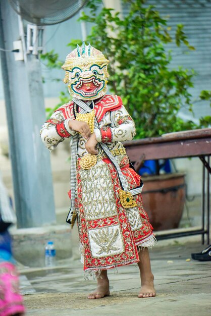 Foto thai khon una actuación que todo el mundo puede visitar tailandia tradiciones tailandesas