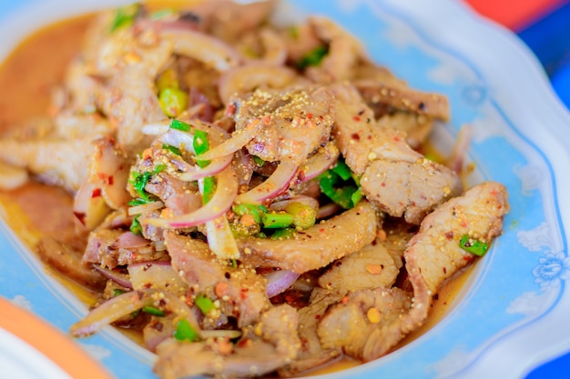 Thailändisches Essen, Rab Moo