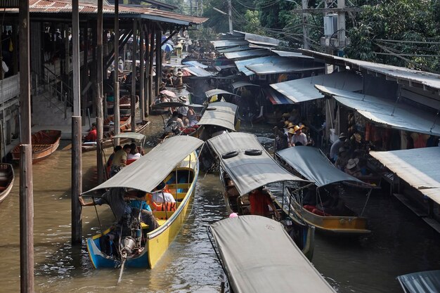 Thailand, Bangkok: 14. März 2007 – Boote auf dem Floating Market – EDITORIAL