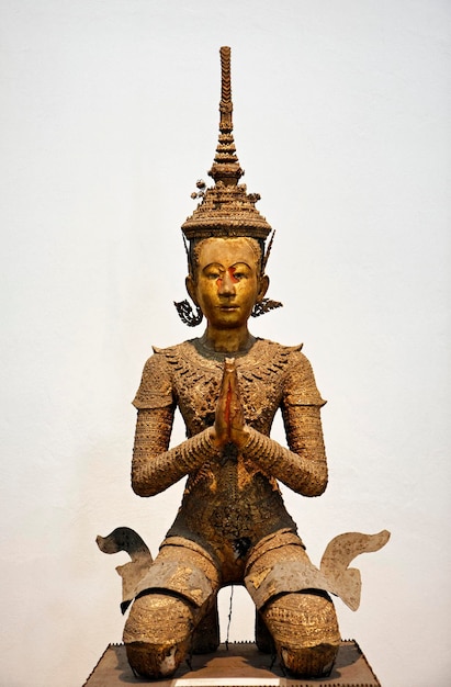 Thailand, Bangkok, Amarintharam Worawihan Tempel, alte Statue