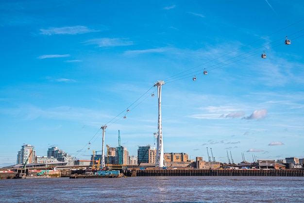 Thames Cable Car betrieben von Emirates Air Line in London. Überquerung der Themse.