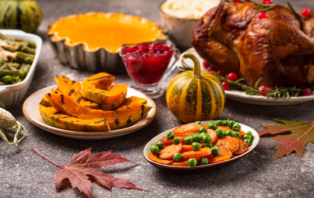 Thanksgiving Day traditionelles festliches Abendessen