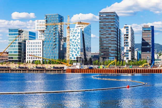 The Barcode Project es una sección del cuartel Bjorvika de Fjord City en el centro de Oslo, Noruega.