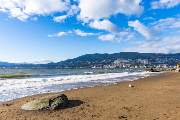 Third Beach Stanley Park Seawall West Vancouver Stadtbild im Hintergrund British Columbia Kanada