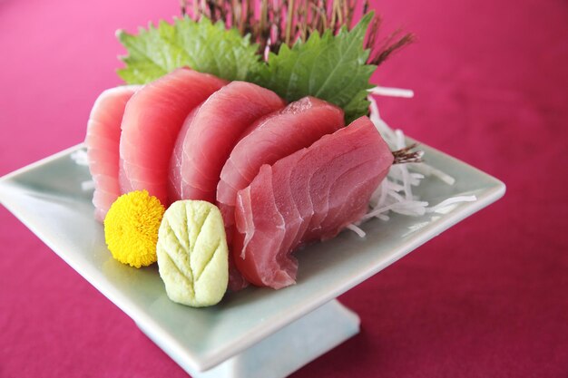 Thunfisch-Sashimi