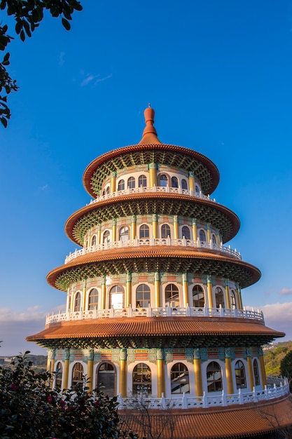 Tianyuan-Tempel mit blauem Himmel, der berühmteste Ort für Touristen in Taiwan