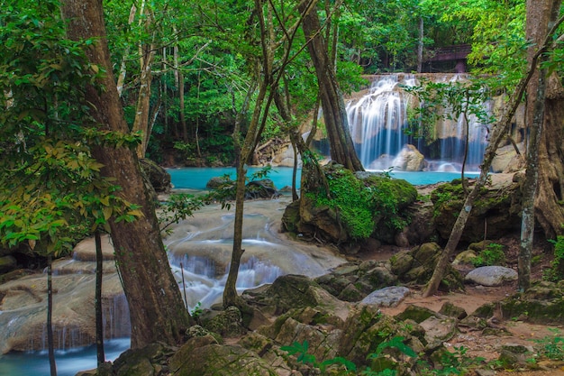 Tiefer Wald Erawan Wasserfall