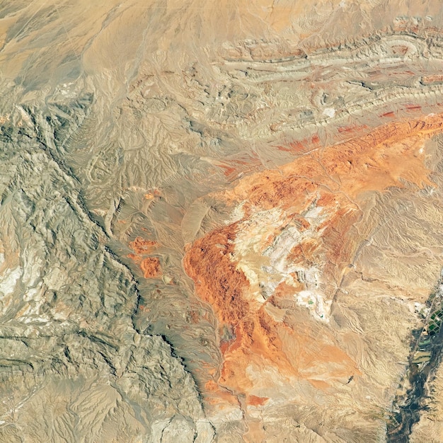 Tierra desértica en foto satelital