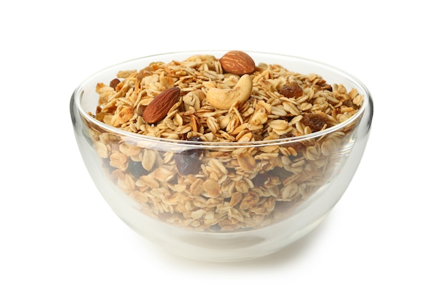 Tigela com granola isolada no fundo branco