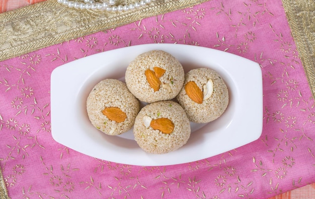 Til Laddu