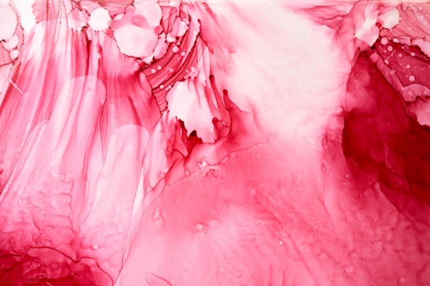 Tinta rosa rubí fondo abstracto textura de mármol patrón de arte fluido papel tapiz pintura mezcla bajo el agua manchas y manchas onduladas