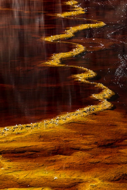 Tintillo Fluss von oxidierten Eisenmineralien, Minen von Rio Tinto, Minas de Riotinto, Huelva, Spanien