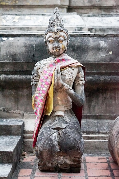 Tipo de estatua de budismo vintage