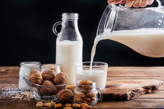 Tipos de leches vegetales sin lactosa, leche de coco, leche de almendras, leche de nueces, leche de arroz