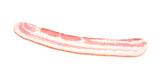 Tira de tocino sobre fondo blanco.