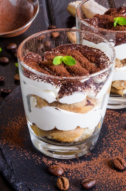 Tiramisu servido em um copo