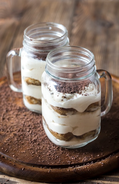 Tiramisú en los tarros de cristal