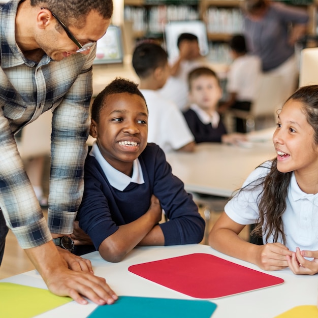 Foto tiro de educação diversificada