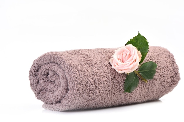 toalha de banho com rosa