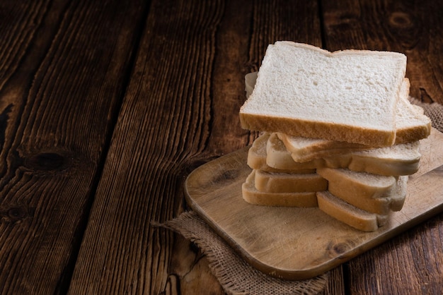 Toastbrot geschnitten