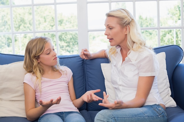 Tochter Mutter zuhause Lebensstil