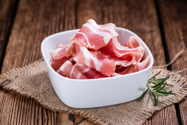 tocino crudo