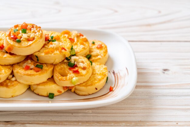 Tofu De Huevo Frito Suave Con Ajo