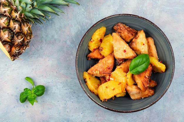 Tofu a la plancha con piña