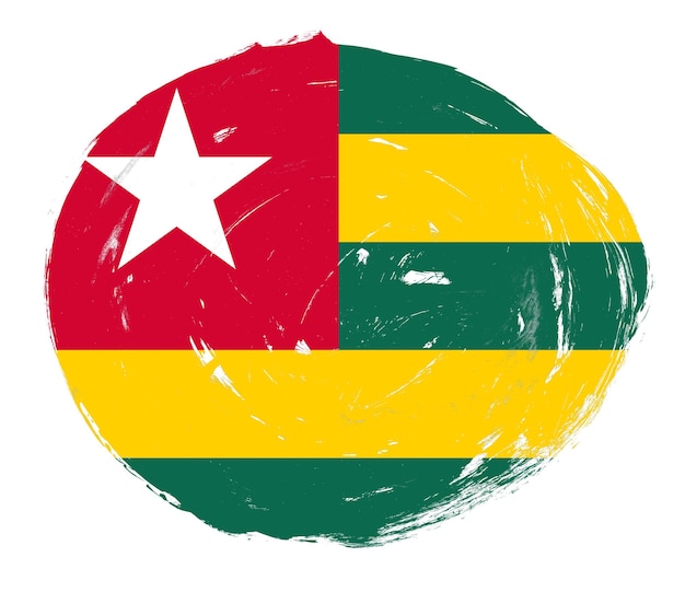 Togo-Flagge gemalt auf einem beunruhigten weißen Pinselstrichhintergrund