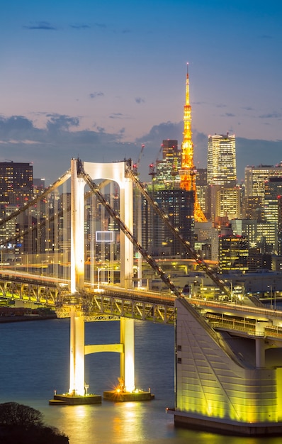 Tokyo Tower Regenbogenbrücke