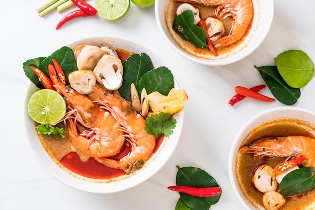 Tom Yum Goong würzige saure Suppe