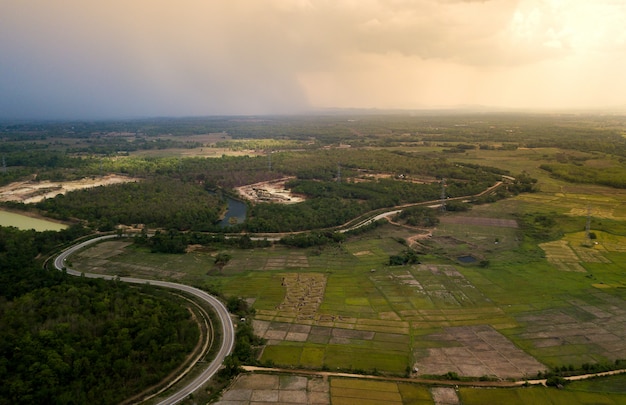 Toma aérea de la terraza del arroz. imagen del hermoso campo de arroz de la terraza