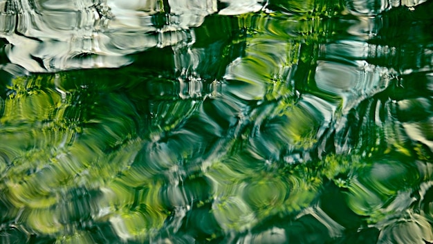 Toma de agua de fotograma completo