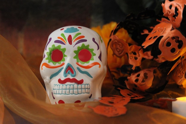Tomada completa de Halloween en la pared